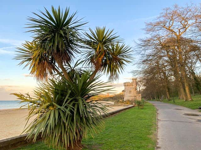 Appley Folly | Totland, Wootton Bridge