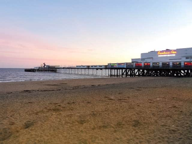 Sandown Pier | Totland, Wootton Bridge