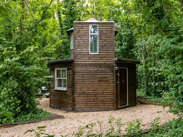 Exterior | Honeycombe Treehouse - The Vineyard, Blandford Forum