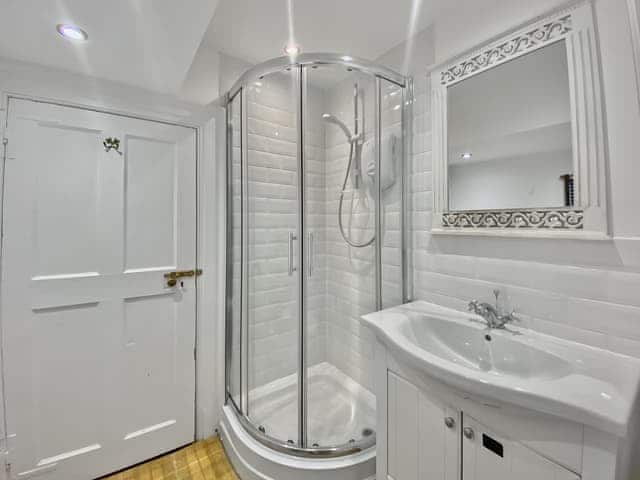 Bathroom (2nd floor) | Bradley Hall, Matlock