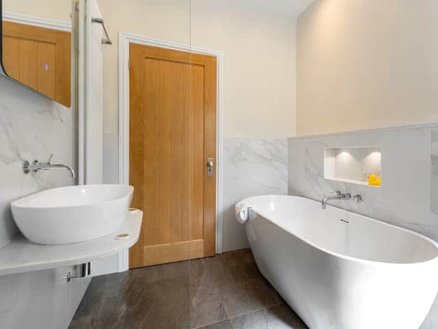 Bathroom | Cherry Cottage - Old Cherry Estate, Grantley, near Ripon