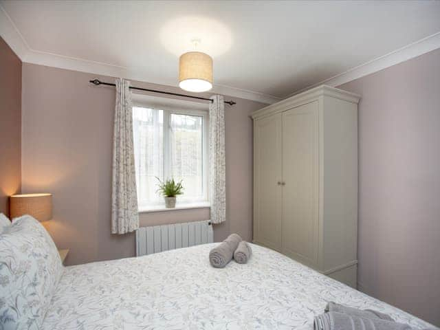 Double bedroom | The Nook - Higher Trewithen Holiday Cottages, Sithians, near Falmouth