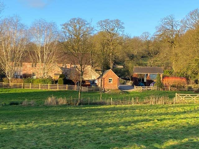 Exterior | Honeysuckle Cottage - Brookfarm Cottages, Middle Mayfield, near Ashbourne