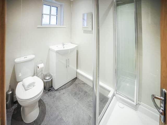 Shower room | Borrowdale View - Blencathra Retreats, Threlkeld, near Keswick 