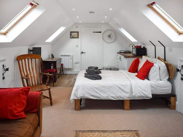 Double bedroom | Old Chimneys Studio - Lewes Retreats, Plumpton Green, near Lewes