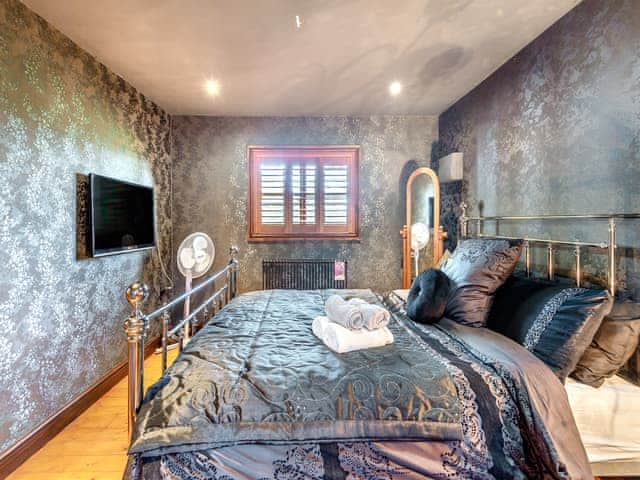 Double bedroom | Bluebell lodge - Firtree Farm, Burgh le Marsh