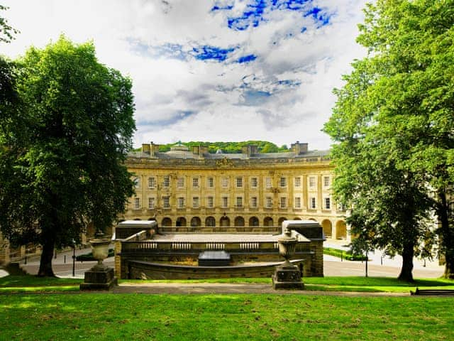 Buxton Crescent