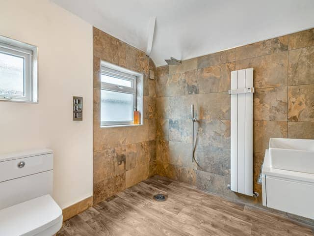 Bathroom | Gateway Retreat, Barrowford