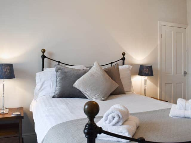 Double bedroom | Belmont Apartment, Arnside, near Grange-over-Sands