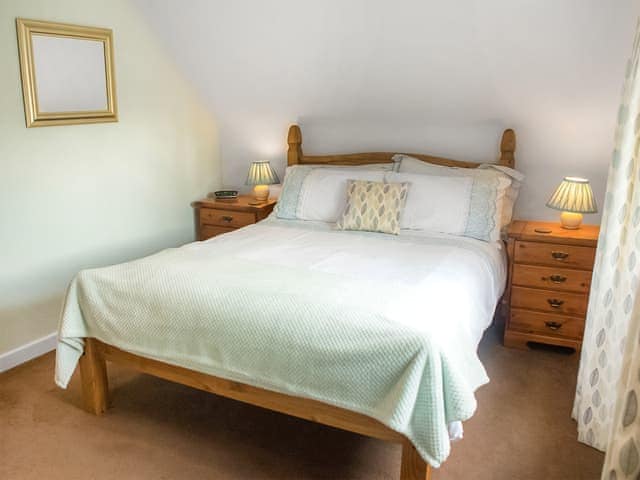 Double bedroom | Apple Blossom Cottage - Spring Cottages, Cheddar