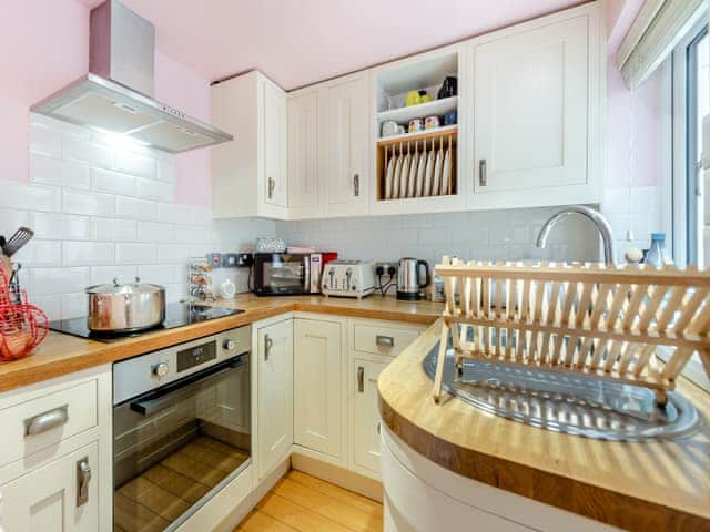 Kitchen | Rose Cottage, Brixham