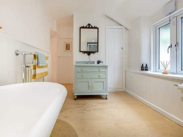 Bathroom | Rose Cottage, Brixham