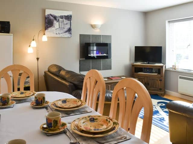 Dining Area | 15 Pebble Cottage, Camelford