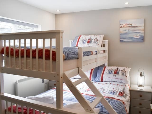 Bunk bedroom | 15 Pebble Cottage, Camelford