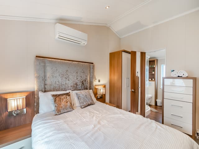 Double bedroom | Sea View Lodge, Crimdon, near Hartlepool