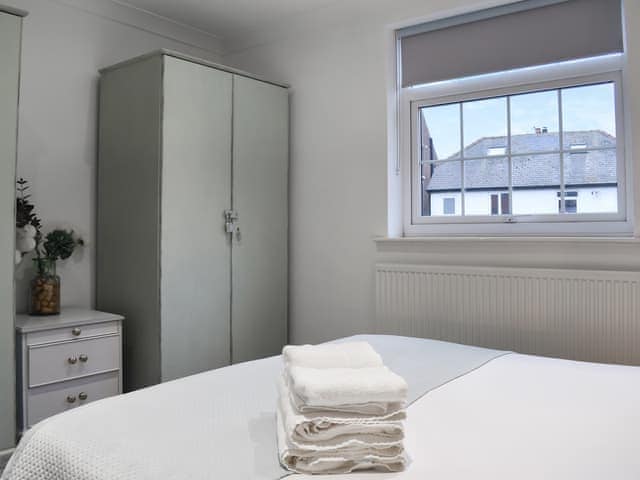 Double bedroom | Oasis Cottage, Whitby