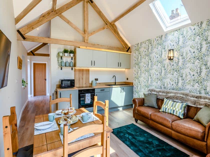 Open plan living space | The Roost - Fieldhouse Farm Holidays, Skirlaugh