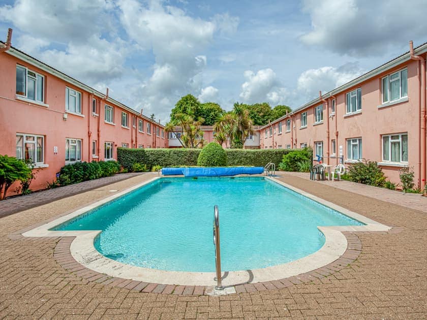 Swimming pool | Garden Apartment - New Esplanade Court, Paignton