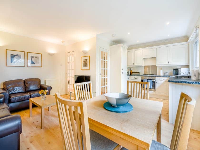 Open plan living space | Burnside East Cottage - Rufflets, St Andrews
