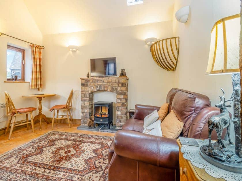 Living area | Morrells Wood Farm- Rickyard Cottage - Morrells Wood Farm, Leighton, near Shrewsbury