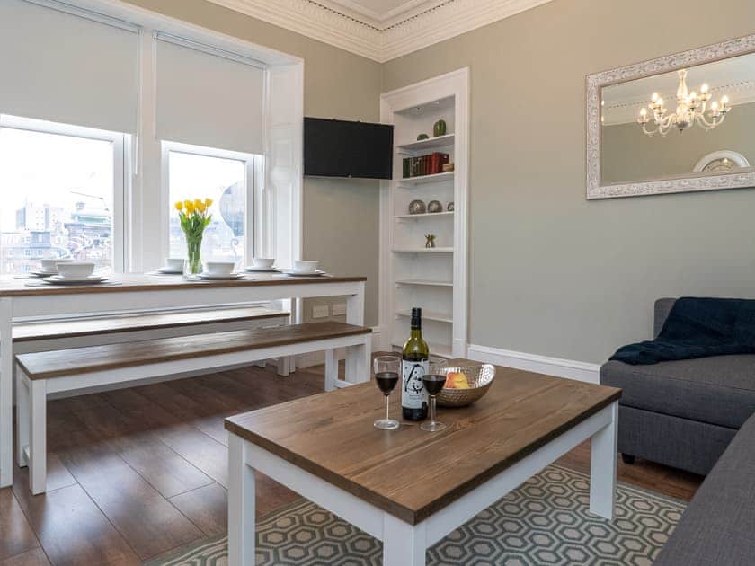 Dining Area | Ocean - Mercantile Apartments, Dundee