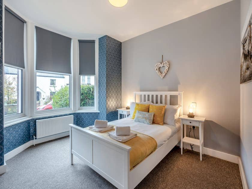 Double bedroom | Apartment One - King Apartments, Southport