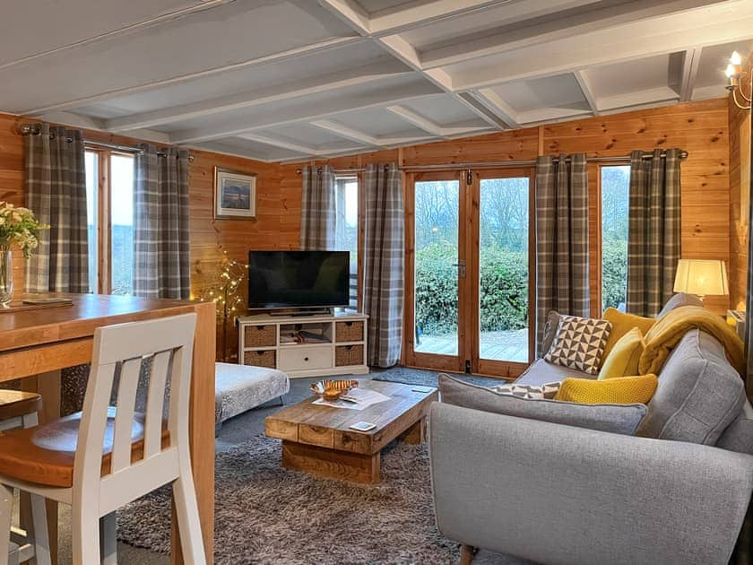 Living area | Peaceful Cabin Retreat - Peaceful Holidays, Skegby