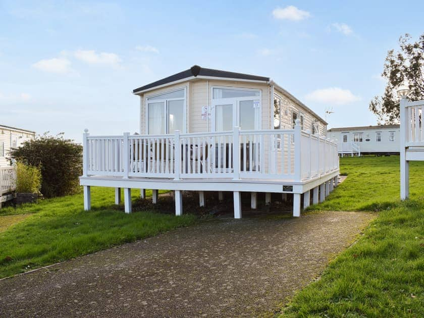 Exterior | Solent Retreat - Solent Village 13, Thorness Bay