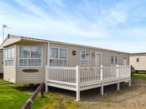 Exterior | SW12, Felixstowe