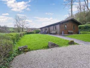 Exterior | Pine Lodge - Shropshire Getaways, Bridgnorth and Ironbridge