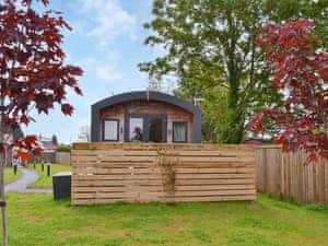 Exterior | Halifax - Ye Old Red Lion Holidays, Holme upon Spalding Moor, near York