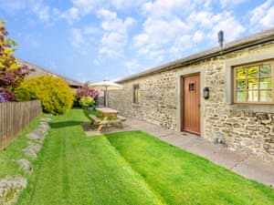 Garden | Grisedale Stables, Threshfield, near Grassington