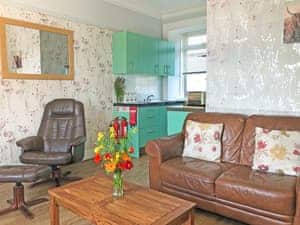 Living area | Old Barn Farm Cottage - Old Barn Farm, Uplawmoor, near Paisley