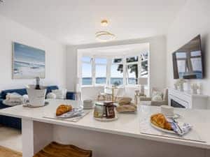 Kitchen | Tides Reach, Torquay Seafront