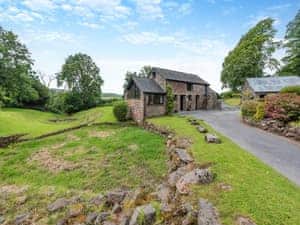 Exterior | Ty Nant  - Cennen Cottages at Blaenllynnant, Gwynfe, Llangadog