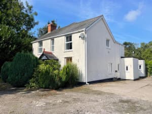 Exterior | Y Ddol, Colwyn Bay