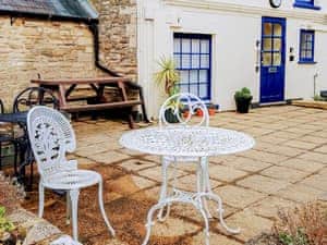 Exterior seating area | The Winch, Swanage