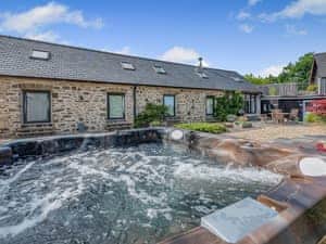 Hot tub | West Barn, Taliaris, near Llandeilo