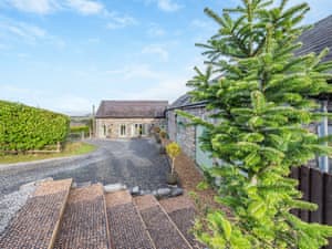 Exterior | Adventurers Abode - Rhiwddu Barns, Llangadog , Carmarthenshire