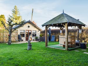 Sitting-out-area | The Summerhouse, Stockton on Tees