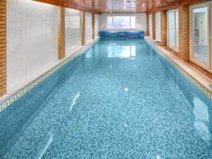 Swimming pool | Winthorp, Romney Marsh, near Dungeness