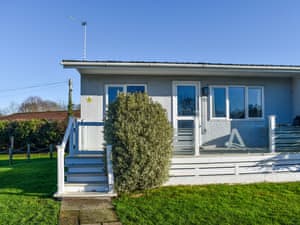 Exterior | Alula Lodge, Lowestoft