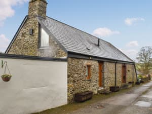 Exterior | De-Vollard Barn, Saltash
