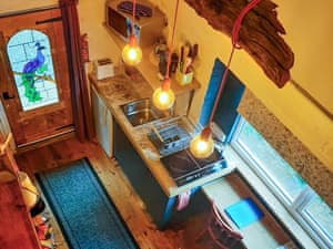 Kitchen | Y Smithy - Tanyrallt Holidays Lets, Llanybydder