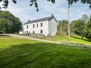 Exterior Green Castle | Green Castle, Carmarthen