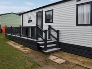 Exterior | Seascape Lodge, Sandown