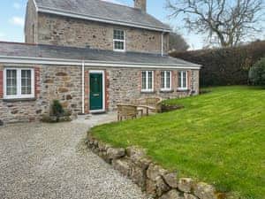 Exterior | The Farmhouse - Tokenbury Manor Cottages, Liskeard