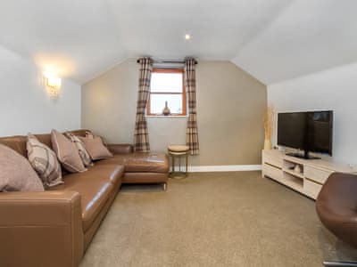 Living area | 4 Reubens Court - Reubens Court, York