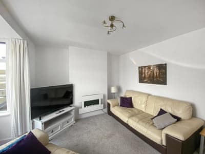 Living room | Glenview, Perranporth