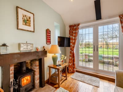 Living room | Little Crawfish Cottage, Thursford